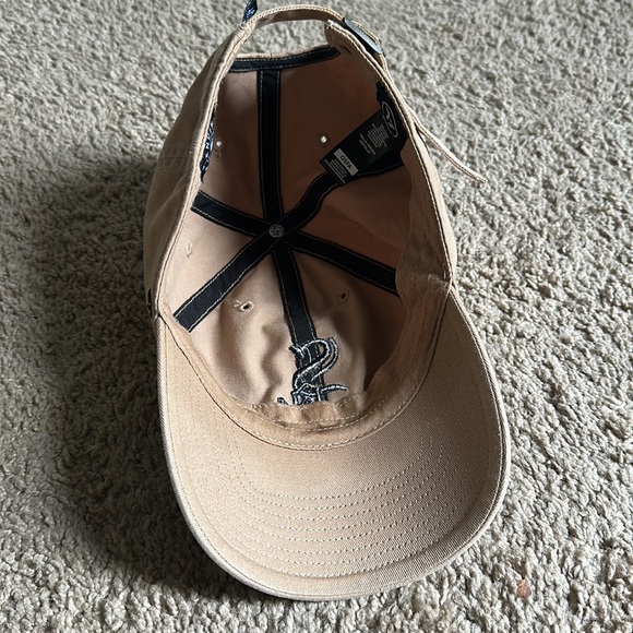 Khaki White Sox Baseball Cap - Picture 2 of 2